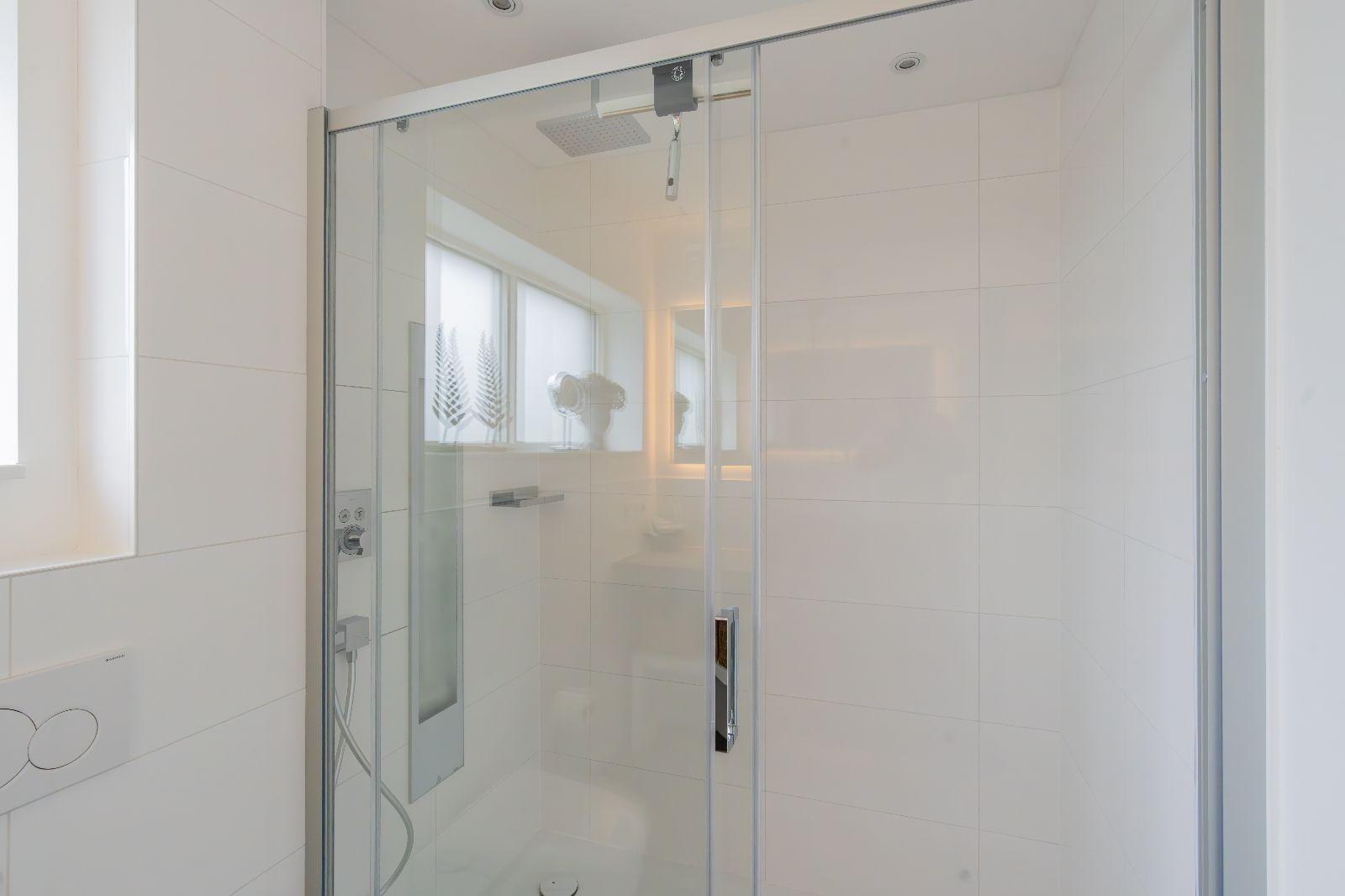 Renesse, Horizon 46 - Image 21