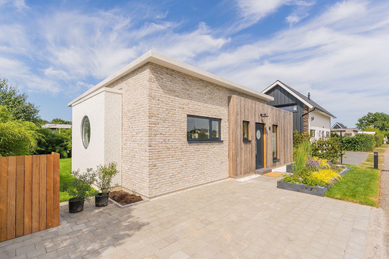 Renesse, Horizon 46 - Image 1