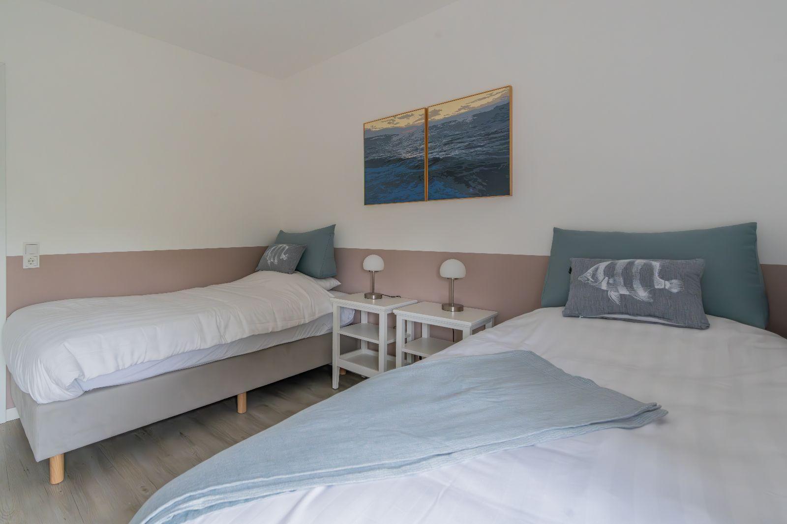 Renesse, Horizon 46 - Image 17